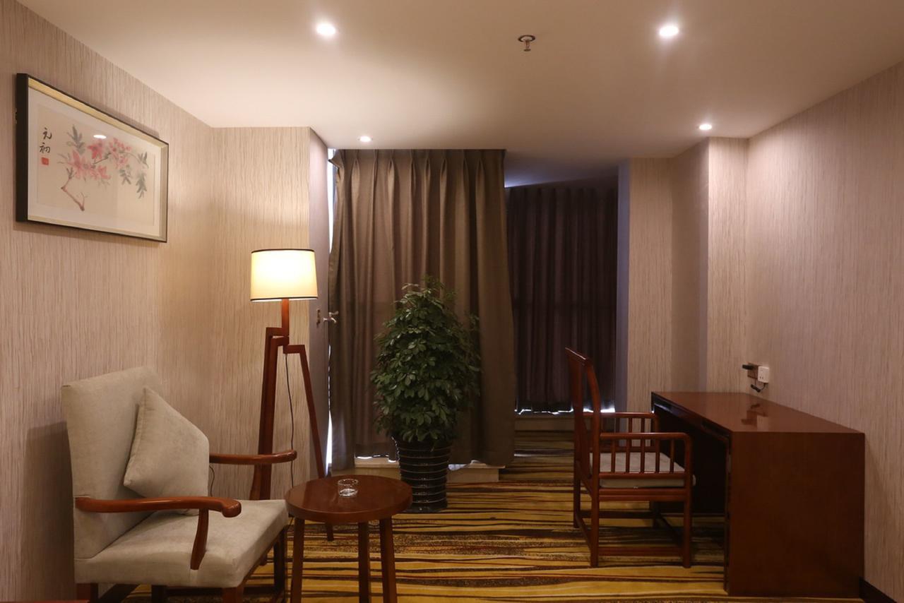 Mingshan Hotel Chengdu Exterior foto